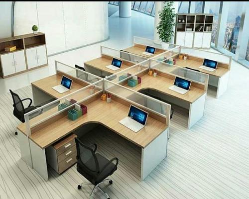 公司的办公桌为什么要选择带屏风的? 有什么优势?
